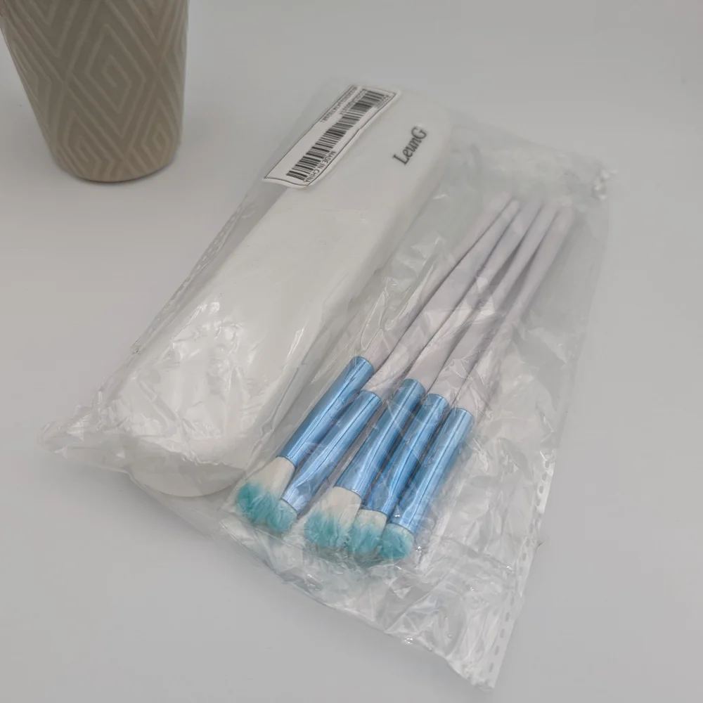 SheIn Set of Makeup Brushes Blue White Travel NWT
